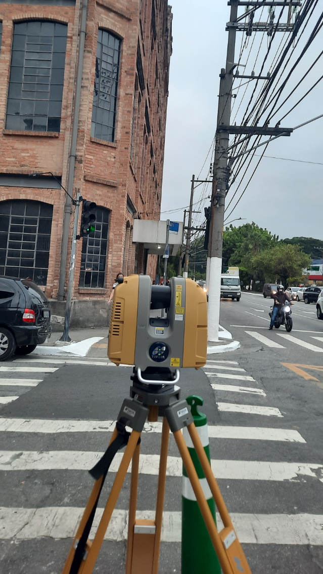 Levantamento com Laser Scanner
